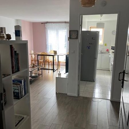 Apartamento Les Jardins De Magny. Exterior foto