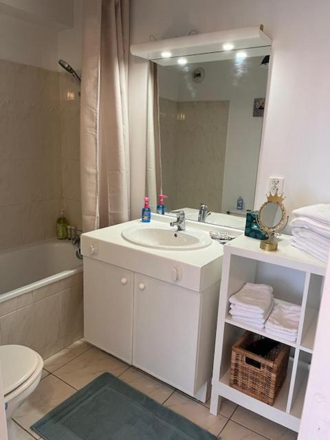 Apartamento Les Jardins De Magny. Exterior foto
